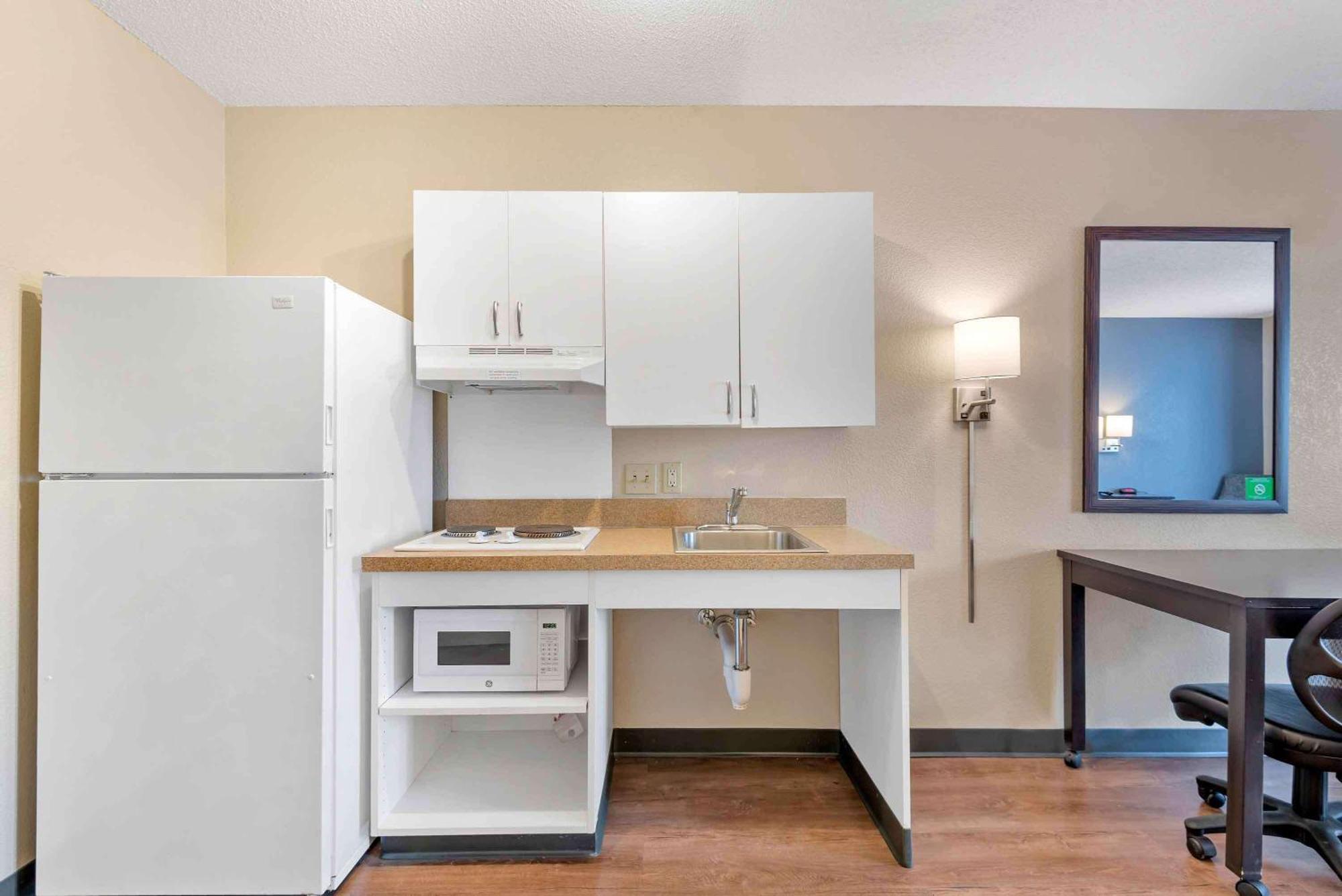 Extended Stay America Select Suites - Charlotte - Airport Екстериор снимка