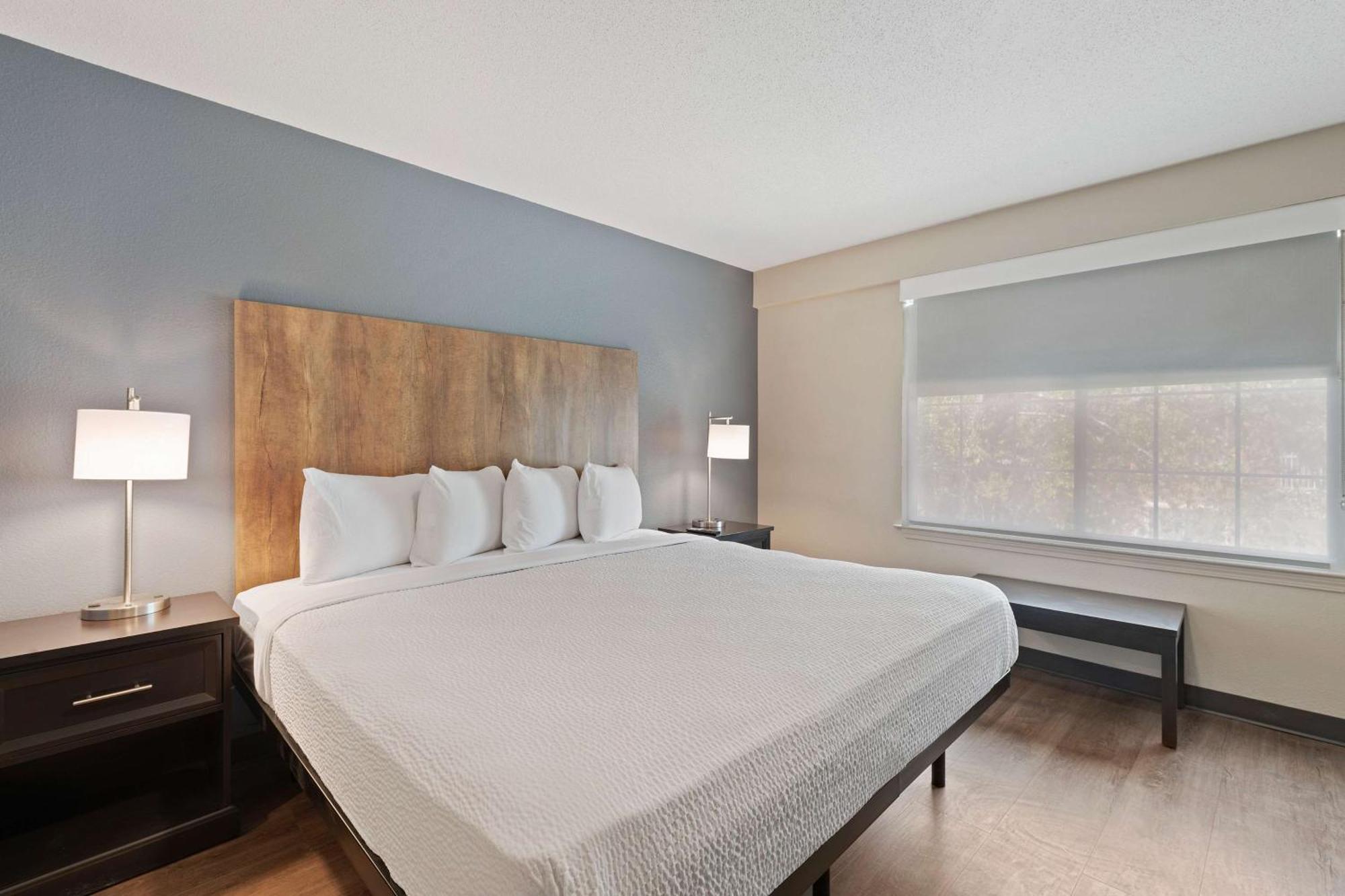 Extended Stay America Select Suites - Charlotte - Airport Екстериор снимка