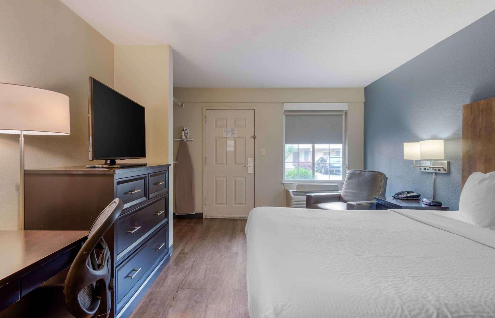 Extended Stay America Select Suites - Charlotte - Airport Екстериор снимка