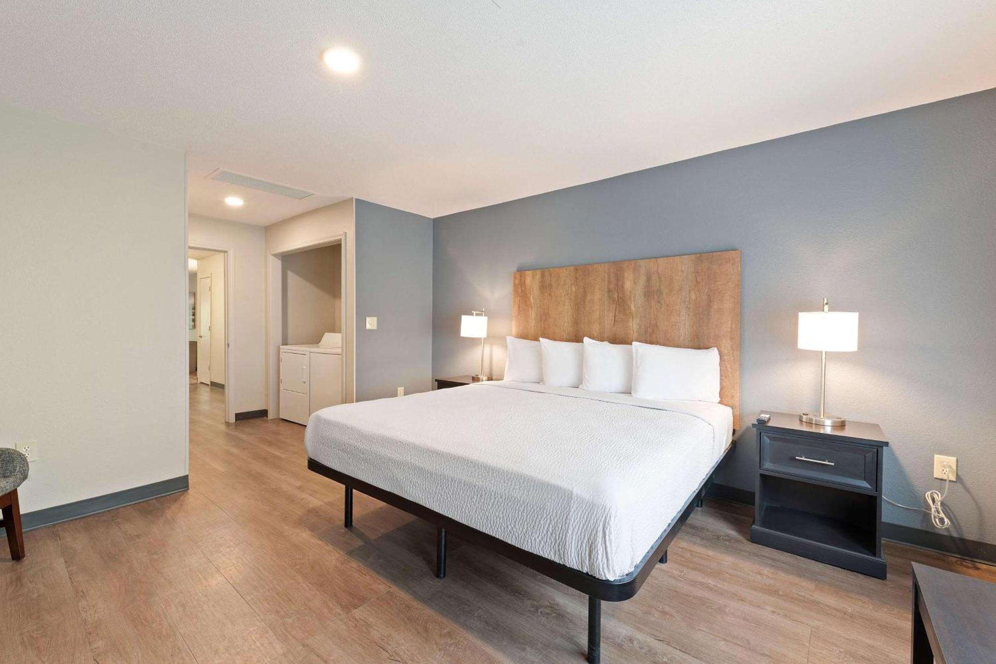 Extended Stay America Select Suites - Charlotte - Airport Екстериор снимка
