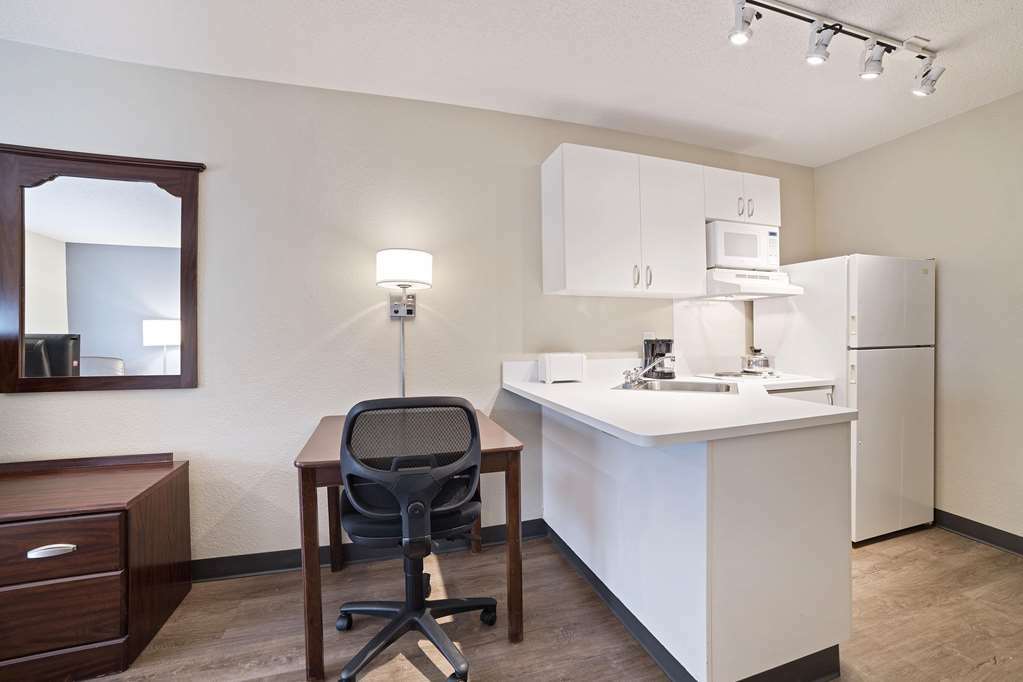 Extended Stay America Select Suites - Charlotte - Airport Стая снимка