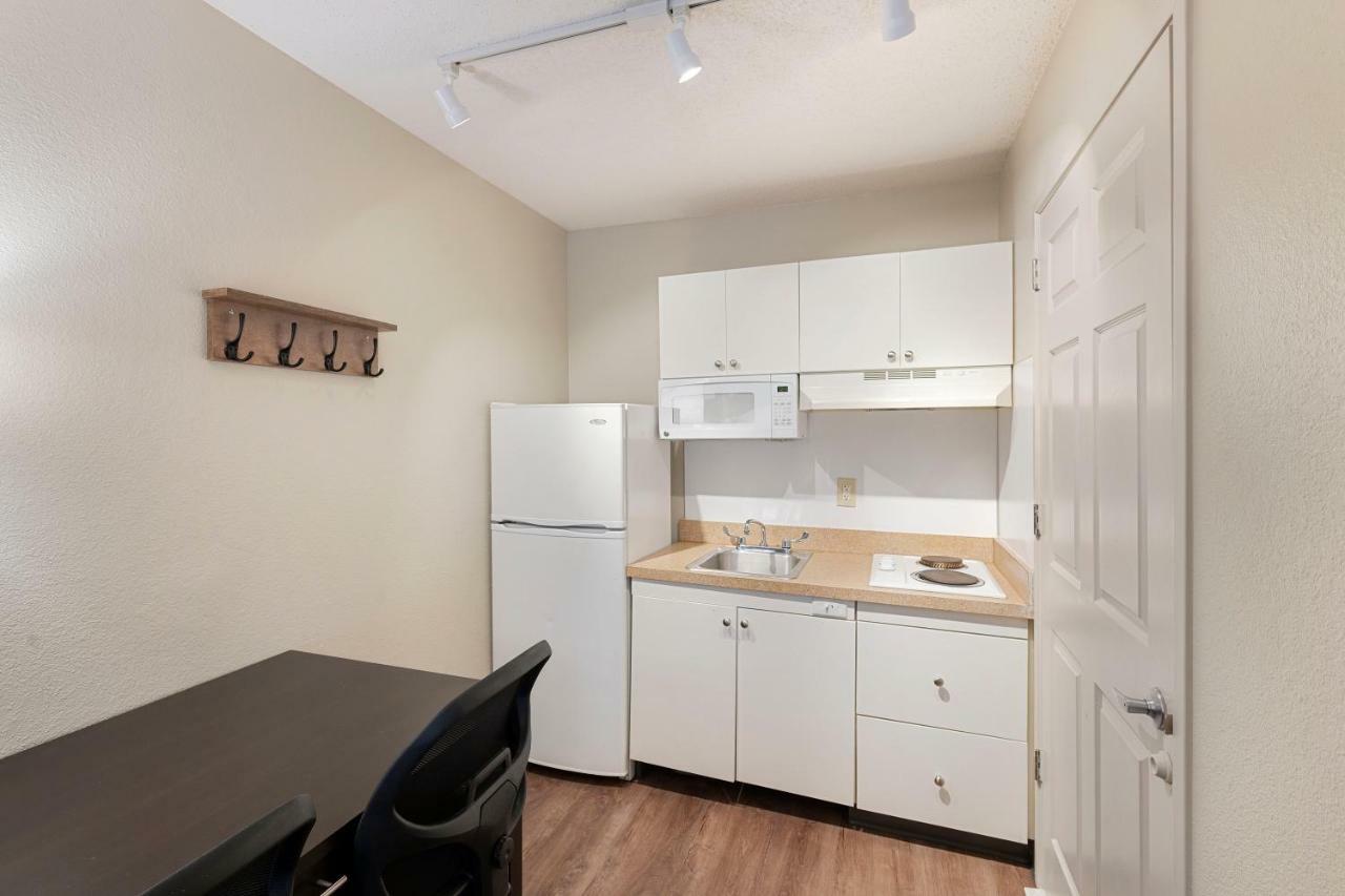 Extended Stay America Select Suites - Charlotte - Airport Екстериор снимка